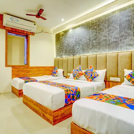 Hotel Indore Palace Nagpada 3*