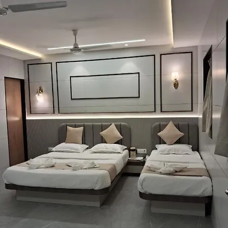 Hotel Glance & 5*