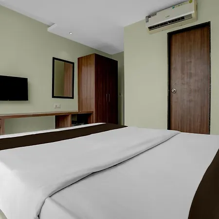 Townhouse Midc Andheri Formerly Royal International