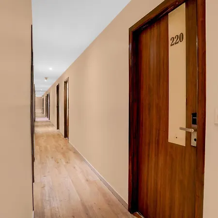 Townhouse Midc Andheri Formerly Royal International 4*