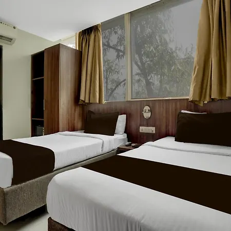 Hotel Townhouse Midc Andheri Formerly Royal International 4*
