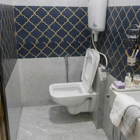 Glow Star - Near Csmt Railway Station & Hajj House - South