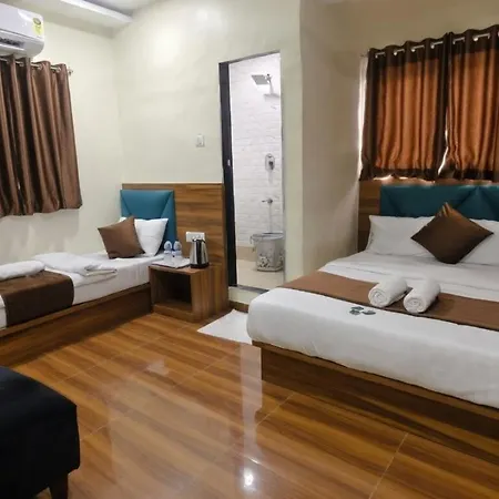 Glow Star - Near Csmt Railway Station & Hajj House - South Hotel