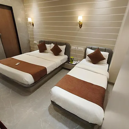 Hotel Le Glance & 4*