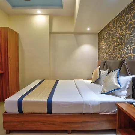 Saineel Residency Hotel *