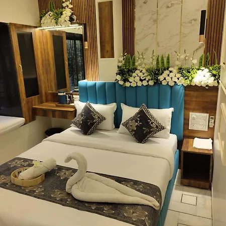 Hotel Popular Palace Mumbai