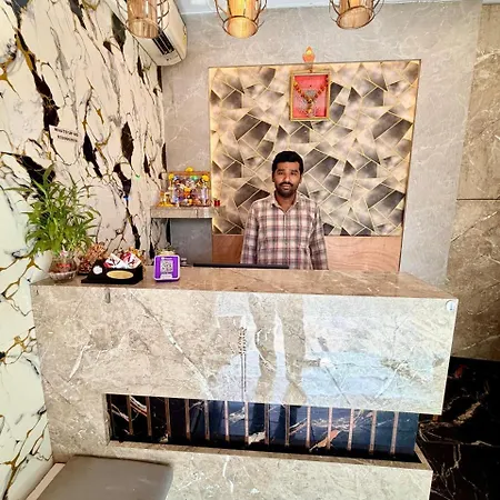 Hotel Ashirwad 2*