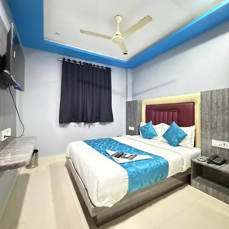 Aala - Versova Hotel
