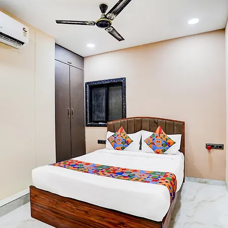 Hotel Fabhotel Jk