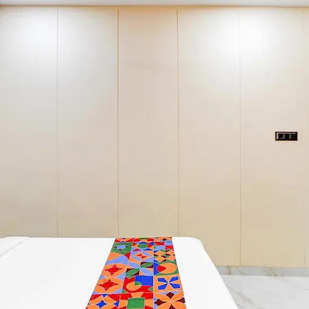 Hotel Fabhotel Jk 3*