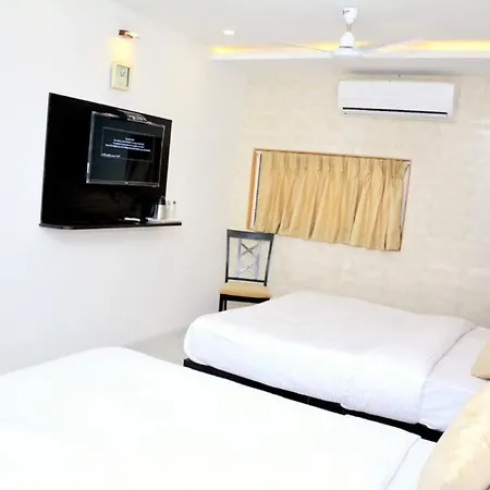 Bkc Palace Near Us Consulate 3*