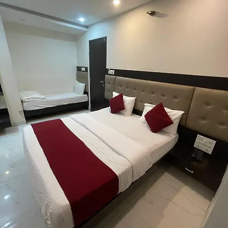 Bkc Palace Near Us Consulate 3*