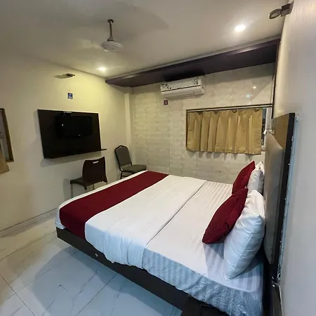 Hotel Bkc Palace Near Us Consulate