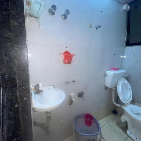 Hostel Sky Andheri Near Railway Station Mumbai
