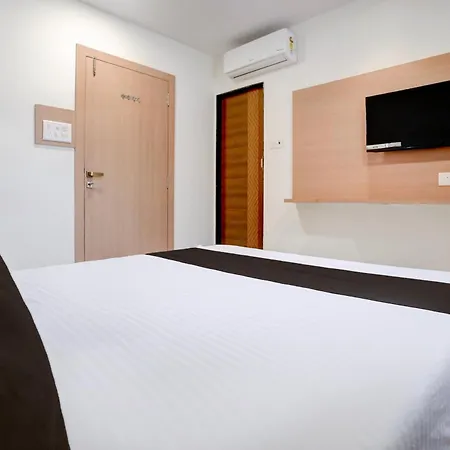 Hotel O Shalom Residency 3*