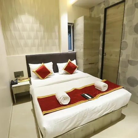 Darshan Palace Hotel *