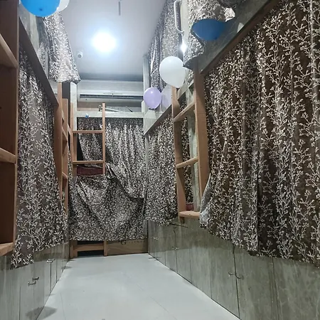 New Star Andheri West Hostel Mumbai