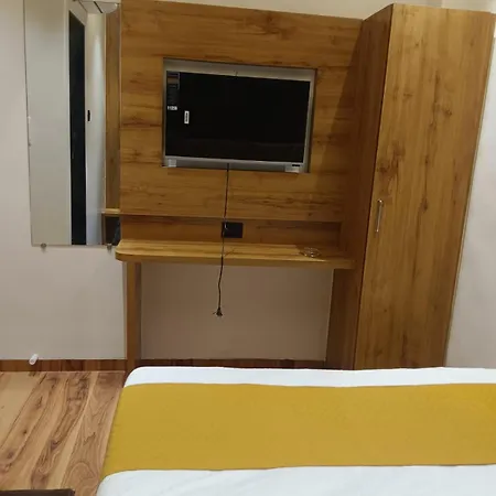Hotel Grand Palace 3*