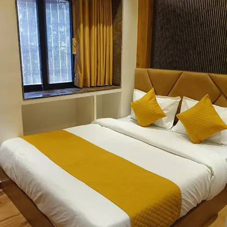 Hotel Grand Palace