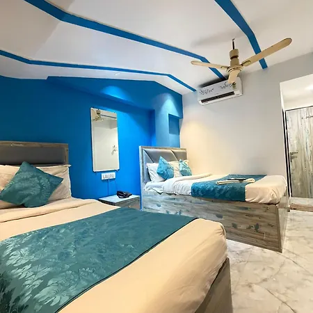 Aala - Versova Hotel 3*