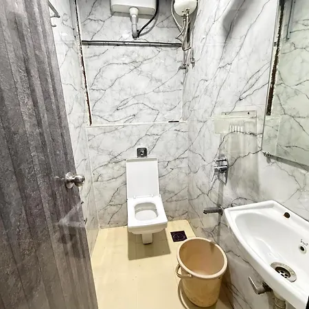 Hotel Aala - Versova