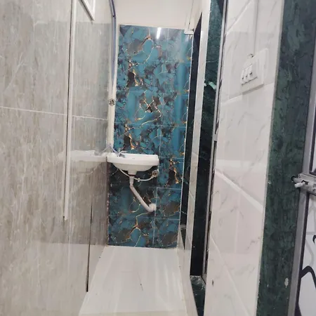 Hostel New Star Andheri West *