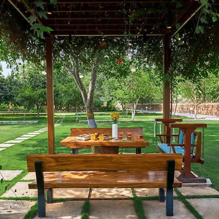 Stayvista's Pranamya - 4bhk With Pet Friendly & Alfresco Dining Mumbai