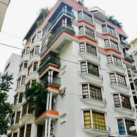 Compact Boutique In Bandra, Off Pali Hill Apartment Mumbai