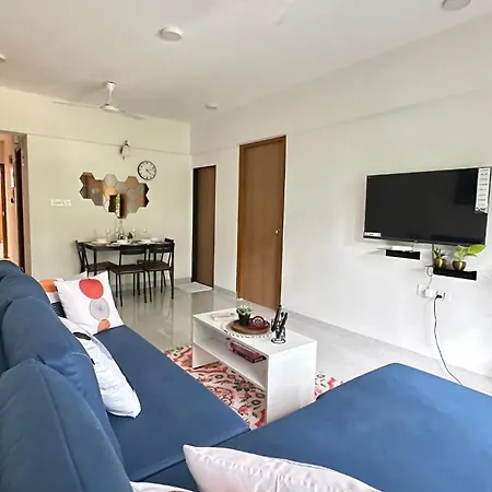 Apartment Urban Pause, 2bhk Near Bkc,airport&nmacc