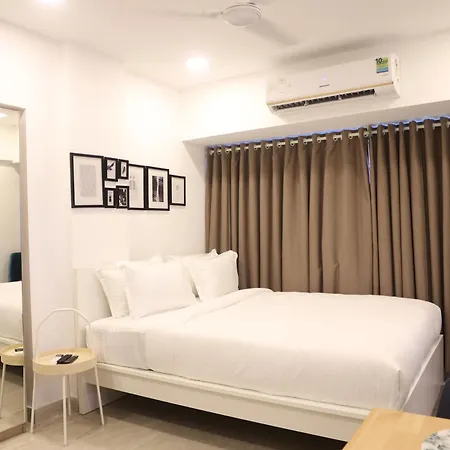 Apartment Wabi-sabi By Alamiko Mumbai