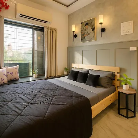 1bhk Bandra Chapel Road