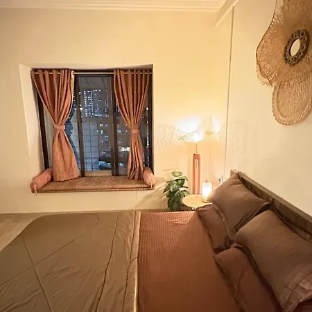 Cozy Retreat In Royal Palms Apartment *