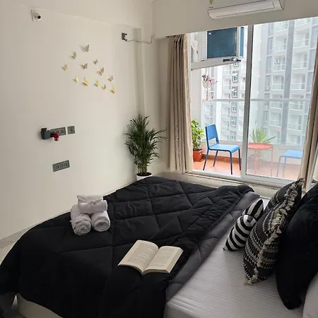 Powai, Aurora Luxe,2bhk Balcony & View Apartment