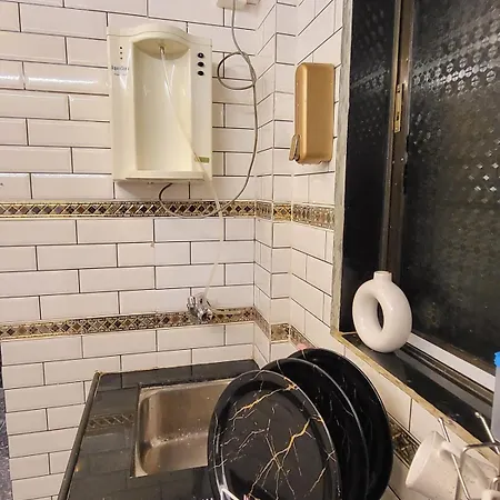 1bhk Bandra Chapel Road Apartment Mumbai