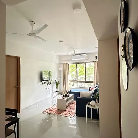 Urban Pause, 2bhk Near Bkc,airport&nmacc Apartment *
