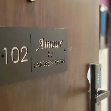 1bhk Bandra Chapel Road Apartment *