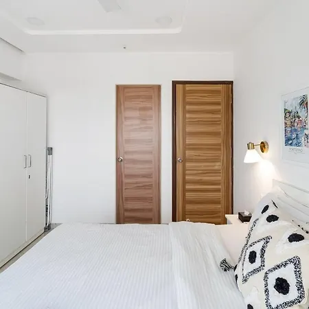 Delphi 2bhk By House Oona Apartment *