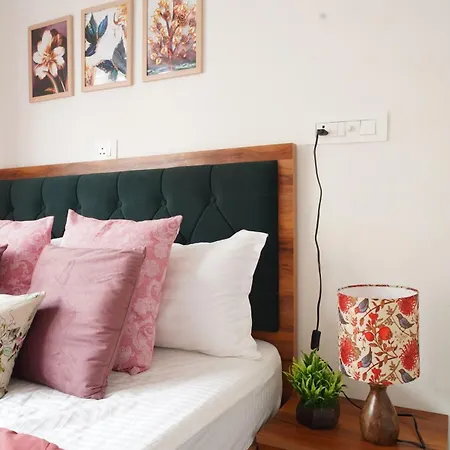 The Emerald Bloom, 2bhk Near Airport,bkc&nmacc Apartment Mumbai