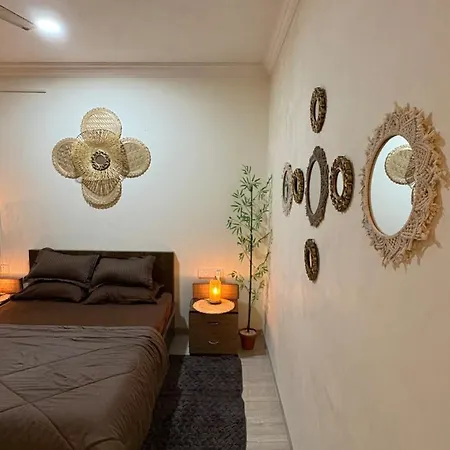 Apartment Cozy Retreat In Royal Palms Mumbai