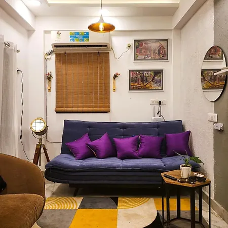 Apartment 1bhk Bandra Chapel Road