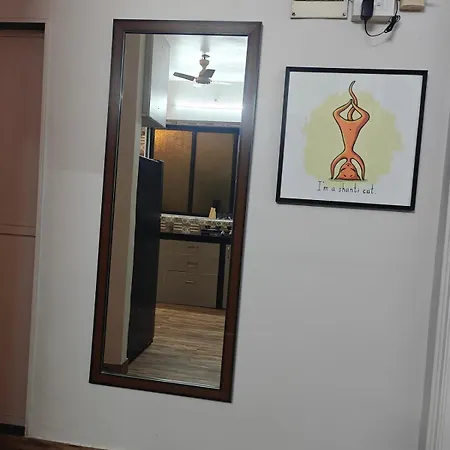 Serene-2bhk Balcony-parking-bandra Chapel Rd-cafes *