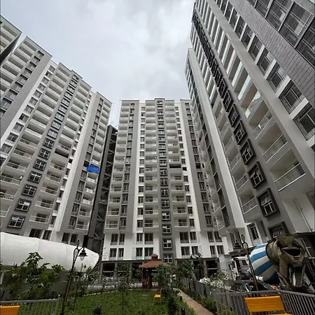 Powai, Aurora Luxe,2bhk Balcony & View * Mumbai