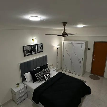 Powai, Aurora Luxe,2bhk Balcony & View Apartment *