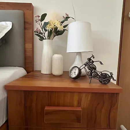 Urban Pause, 2bhk Near Bkc,airport&nmacc