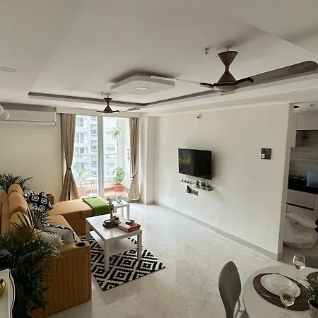 Apartment Powai, Aurora Luxe,2bhk Balcony & View