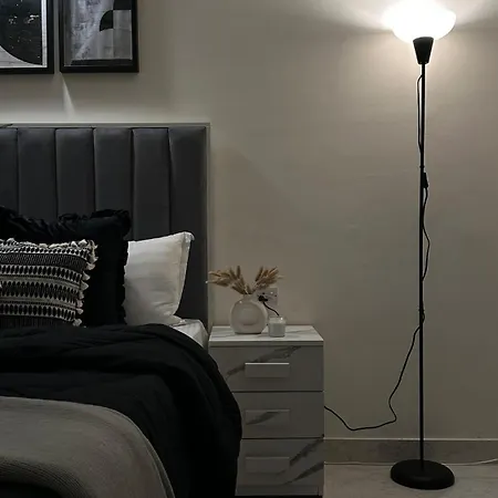Powai, Aurora Luxe,2bhk Balcony & View Apartment Mumbai