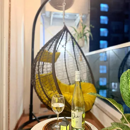 Powai, Aurora Luxe,2bhk Balcony & View *