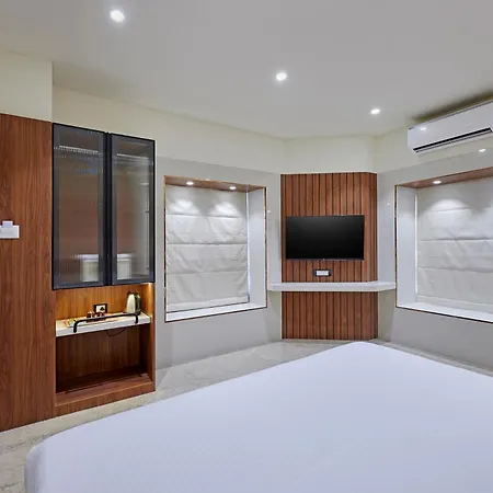 Hotel Karl Residency