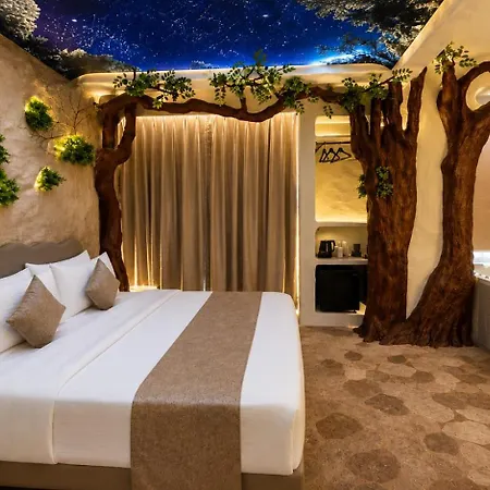 Dragonfly - The Art Hotel Mumbai