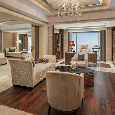 The St. Regis 5*